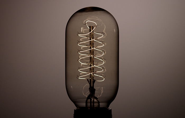 Light Bulb 32